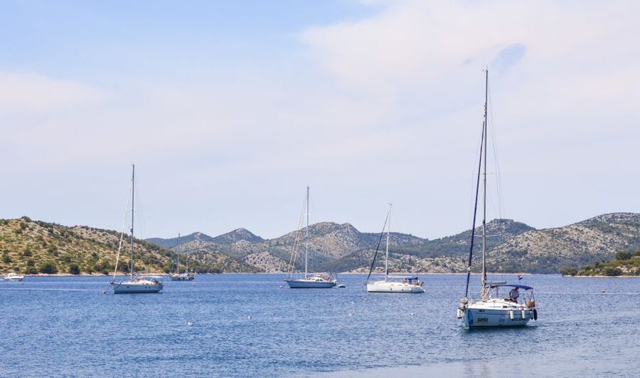 Zadar: Full-Day Sailing Trip to Kornati - Skippers, safety, and the personal touch