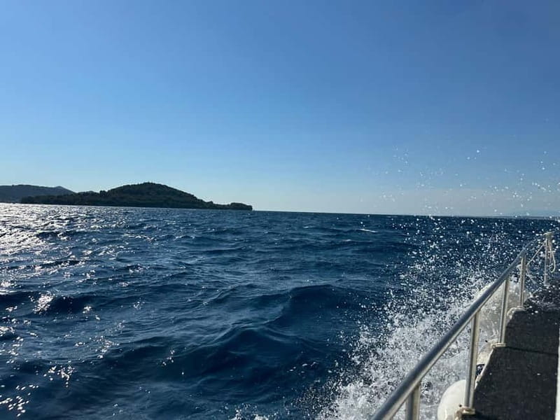 Zadar: Half-day trip wooden boat with drinks - ALL INCLUSIVE - What to bring for the four hours