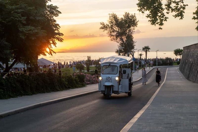 Zadar: Hidden Gems Eco Tuk Tuk Tour - Land Gate, a five-minute history lesson
