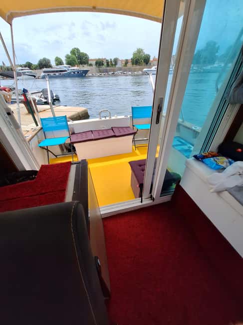 Zadar: Islands & Lagoons Tour with Drinks and ECO fruits... - Fruit, wine, and the little touches that matter