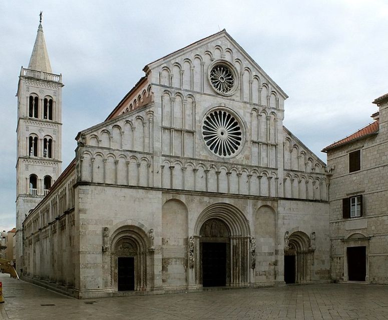 Zadar: Old Town Highlights Guided Walking Tour - Key points at a glance