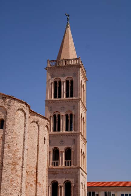 Zadar: Old Town Walking Tour - Practical tips for meeting and walking