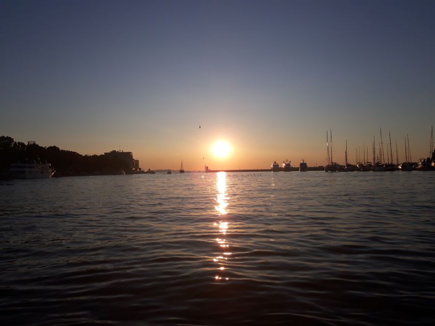 Zadar: Sunset Boat Tour - Seeing the 16th-century walls from the sea