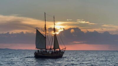 Sunset Cruise on Traditional Boat with Wine