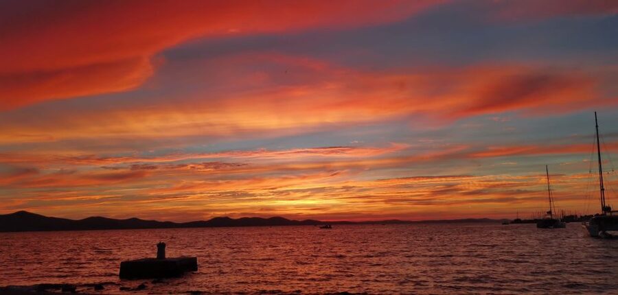 Zadar: Sunset & Nighttime Cruise with Sparkling Wine - Zadar’s UNESCO walls and the Lion Gate
