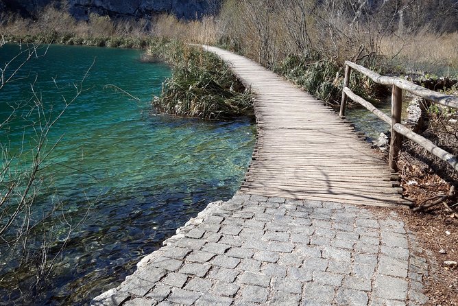 Zadar to Plitvice lakes: Guided tour with pre-booked tickets - Group size, communication, and guide quality