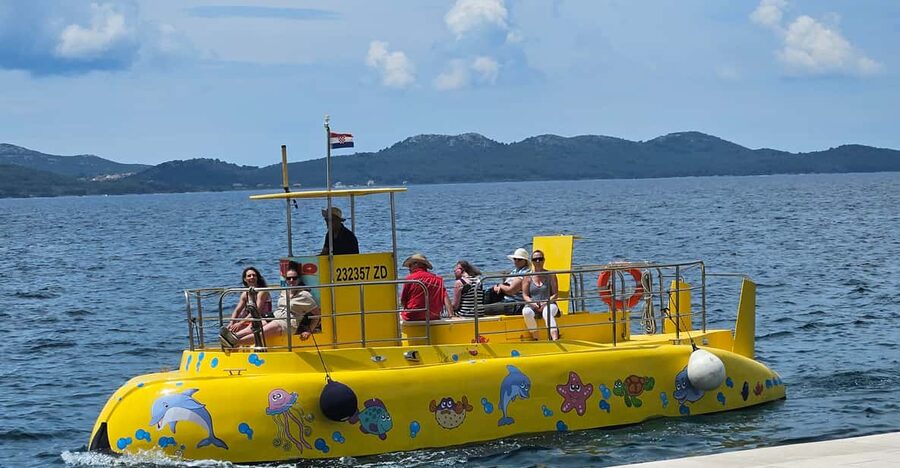 Zadar: Yellow Semi-Submarine Underwater Exploration Tour - Weather, comfort, and timing matter