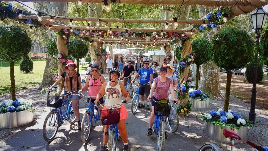 Zagreb: 2.5-Hour Highlights Bike Tour - Why a bike is a smart way to see Zagreb