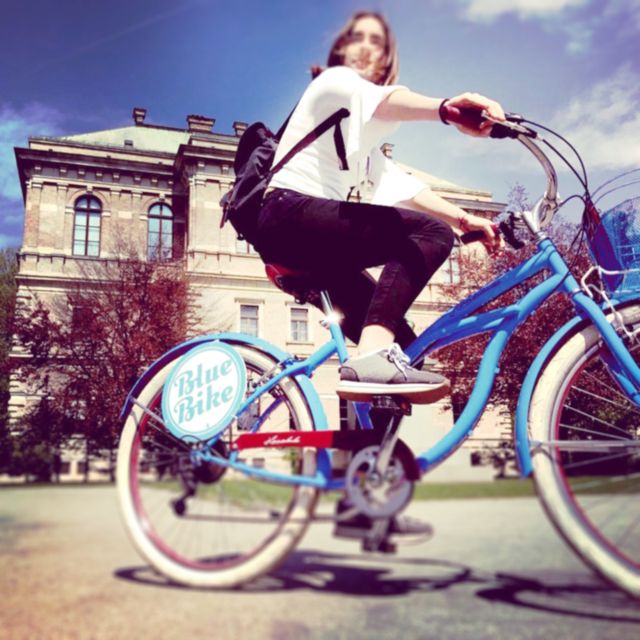 Zagreb: 2.5-Hour Highlights Bike Tour - Dolac Market brings the city down to street level