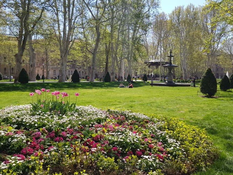 Zagreb: City and WWII Tunnels Walking Tour - Zagreb Cathedral and Dolac Market