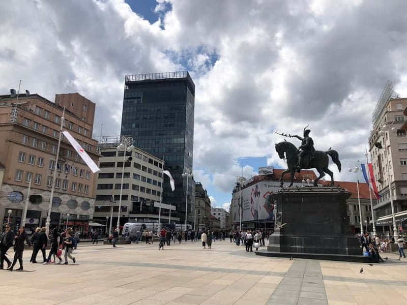 Zagreb: City and WWII Tunnels Walking Tour - Lotrščak Tower and the Views From Gradec