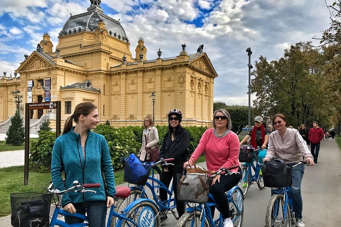 Zagreb Highlights Bike Tour - Starting inside Zagreb’s main square
