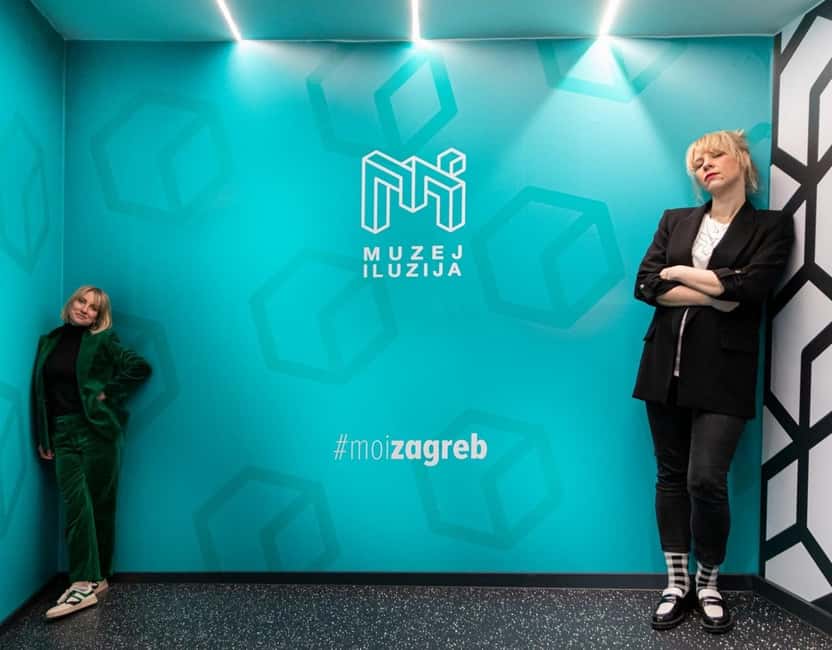 Zagreb: Museum of Illusions Entrance Ticket - Watching people grow, shrink, and change
