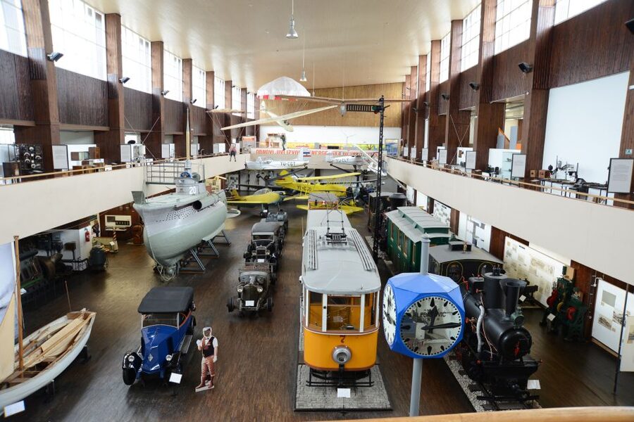 Zagreb: Nikola Tesla Technical Museum Ticket - Start with the free Tesla demonstration