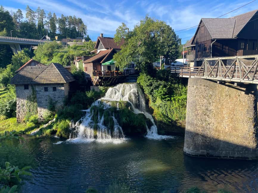 Zagreb: Rastoke & Plitvice Lakes Guided Tour with Ticket - Entering Plitvice Lakes National Park