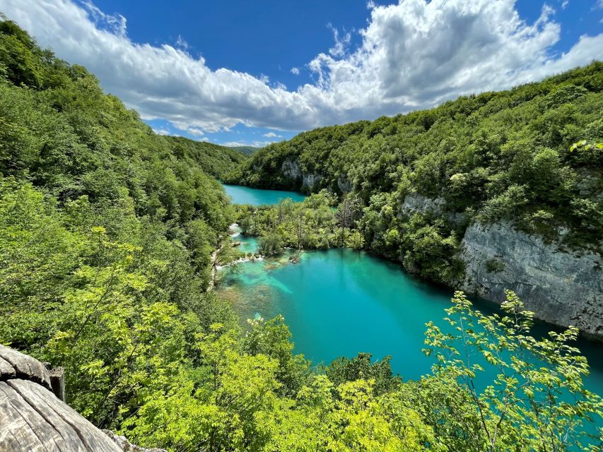 Zagreb: Rastoke & Plitvice Lakes Guided Tour with Ticket - What the seasons change