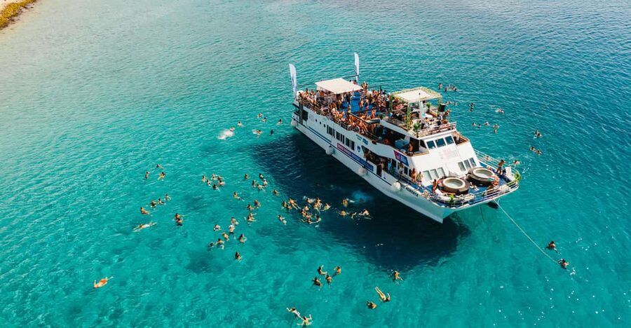 Zrce: Novalja Boat Party Booze Cruise - Three hours with Zrće club DJs